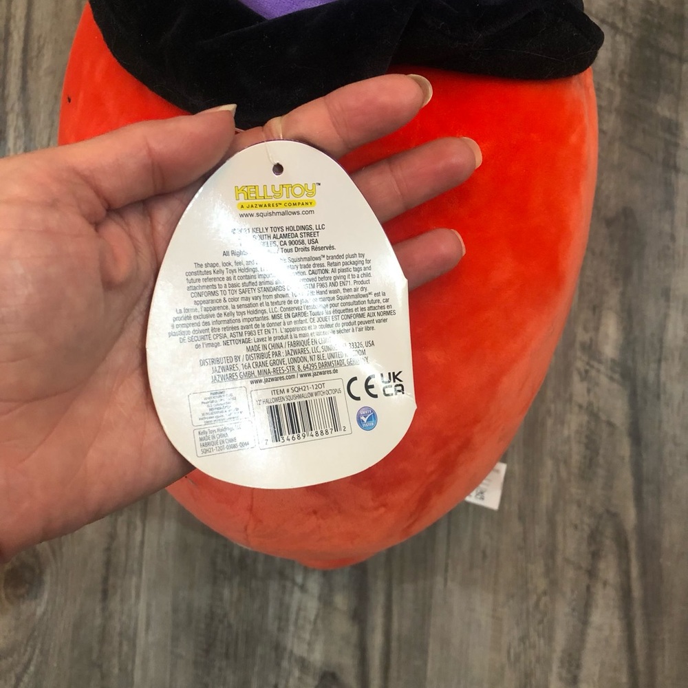 Detra Halloween squishmallow - Picture 8 of 10